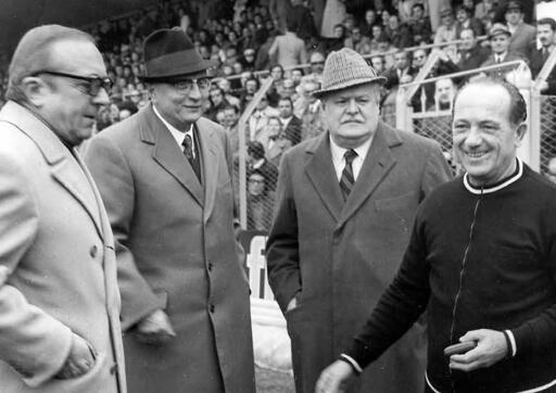 Lo storico triumvirato alla guida della Reggiana: Carlo Visconti, Gino Lari e Giovanni Degola. Il quarto a destra Abramo Cimurri